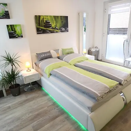 Wellnessapartment Nr1 Mit Finnischer Sauna - Wallbox - Netflix - Wlan Apartment Oberhausen (North Rhine-Westphalia)