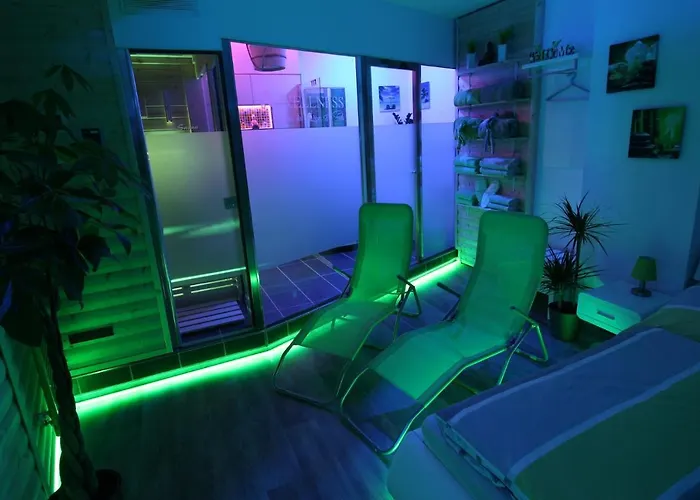 Wellnessapartment Nr1 Mit Finnischer Sauna - Wallbox - Netflix - Wlan Oberhausen (North Rhine-Westphalia)